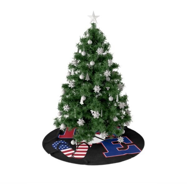 Love Christmas Tree Skirt with Whimsical Design - Image 3