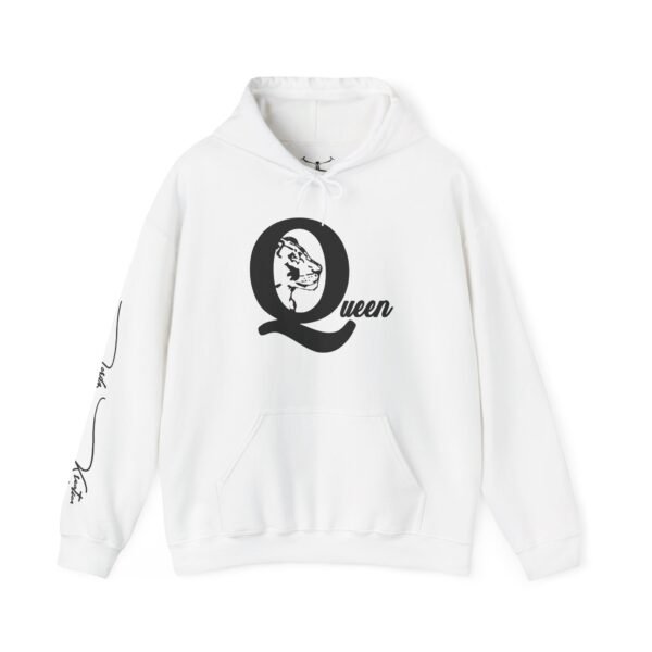 I am Queen Unisex Heavy Blend™ Hooded Sweatshirt